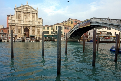 Venedig: Chiesa degli Scalzi mit Brücke