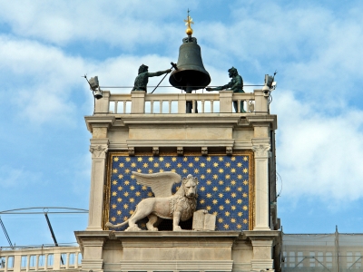 Venedig : Piazza San Marco: Uhrturm (Detail)
