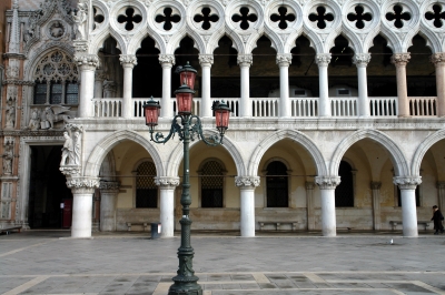 Venedig : Piazza San Marco: Piazetta mit Porta della Carta