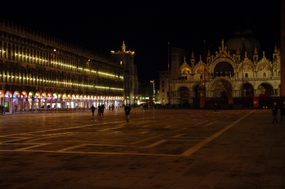 Venedig : Abendstimmung auf der Piazza San Marco