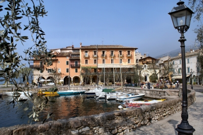 Hafen von Torri del Benaco 1