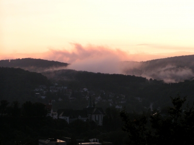 Wolken entstehen durch Verdunstung