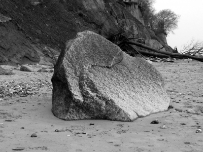 Der Fels am Strand