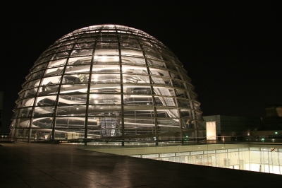 Reichstagskuppel am Abend