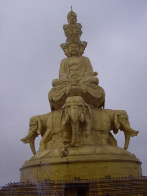 Auf dem Mount Emei