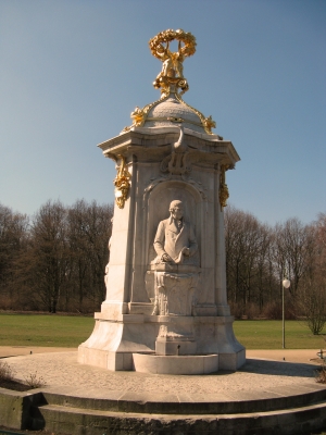 Komponisten-Denkmal 2