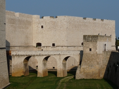 Festung der Stauferkönige Barletta 1259 (Italien)