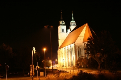 Johanneskirche bei Nacht