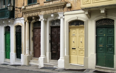 Haustüren in Valletta