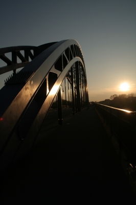 Sternbrücke im Gegenlicht