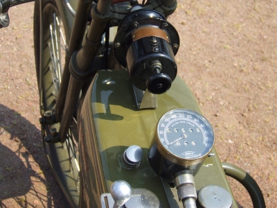 Tachometer mit Meilenangabe - Motorrad Harley
