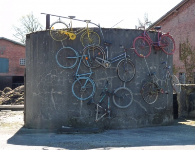 Fahrradkunst auf dem Bauernhof