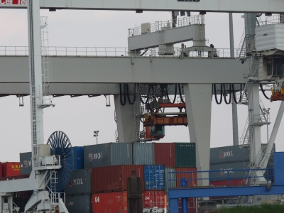 Containerverladung Duisburg