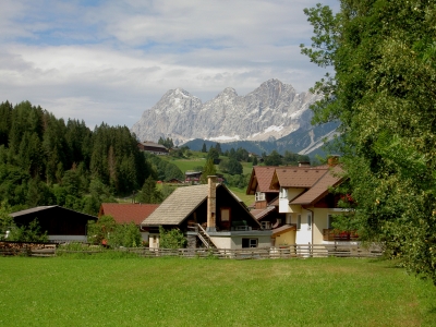 Untertal mit Dachstein