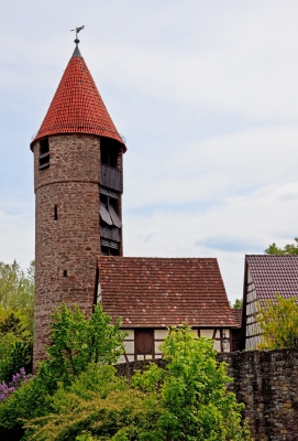 Verteidigungsturm