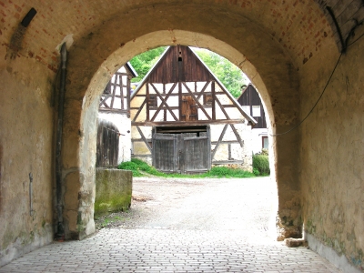 im Stadttor von Betzenstein