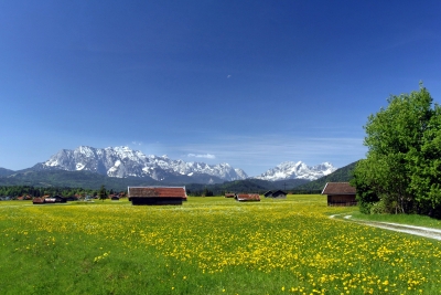 Werdenfelser Land - Goldenes Landl -  Wetterstein und Zugspitze