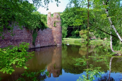 Wasserburg Veynau in der Eifel