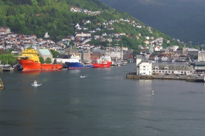 Auslaufen aus Bergen in Norwegen  3
