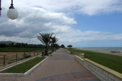 Strandpromenade in den Abruzzen