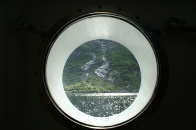 Den Geiranger Fjord mal durch einen Anderen Blickwinkel gesehen