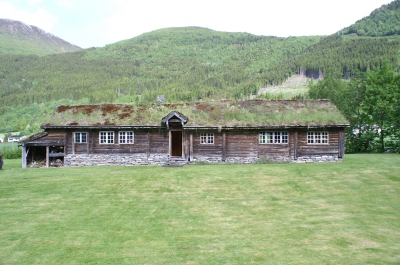 Altes Bauernhaus aufgenommen in Stordal Norwegen 2