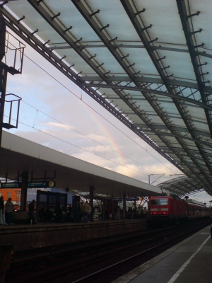 Regenbogen am Kölner Bahnhof