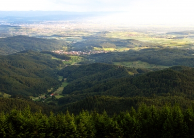 Ausblick vom Blauen ins Markgräfler Land