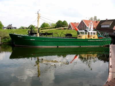 Hooksiel Schiff im Alten Hafen