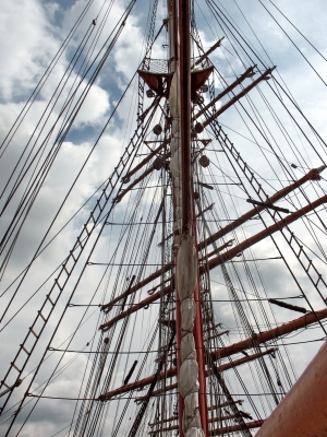 Sedov Mast