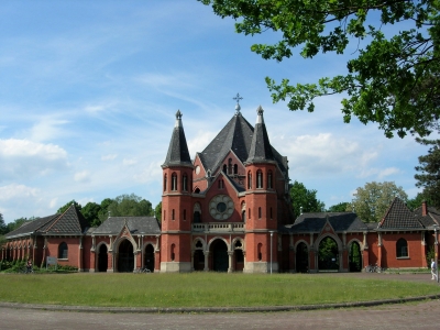 Hannover - Kapelle am Eingang des Stöckener Friedhofes
