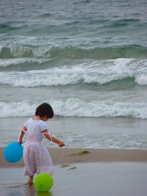 das kleine Mädchen und das Meer