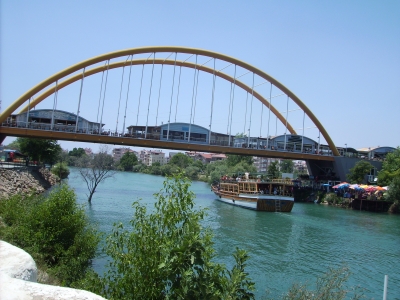 Brücke über den Fluß in Manavgat (Türkei)