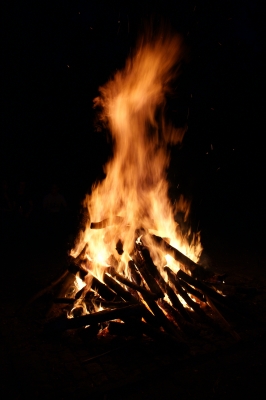 Lagerfeuer IV