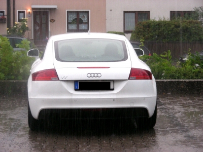 im Regen Audi TT