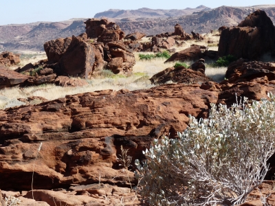 Landschaft bei Twyfelfontein (Namibia)