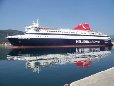 Samos, Griechisches Fährschiff