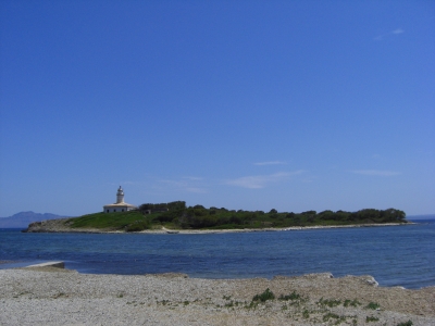 Insel mit Leuchtturm