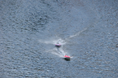 Modell-Motorboot-Rennen
