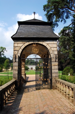 Schloss Dyck zu Jüchen, Eingangstor von 1770