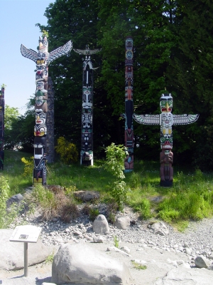 Totems im Stanley Park in Vancouver