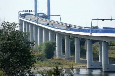 Rügenbrücke mit Pfeiler