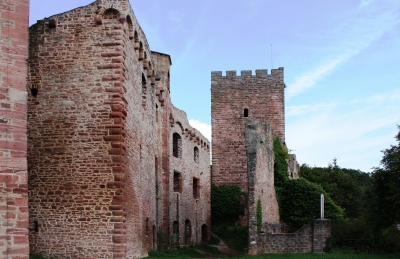 Burgruine Henneburg am Main