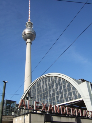 Fernsehturm und BHF Alexanderplatz