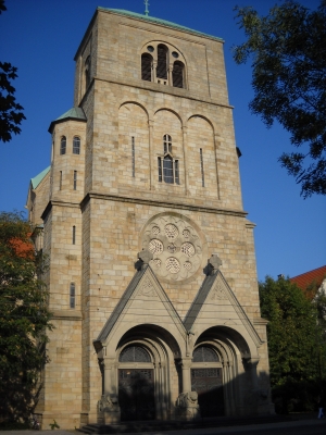 Wanne-Eickel - Glockenturm der Pfarrkirche St. Joseph (Löwenkirche)