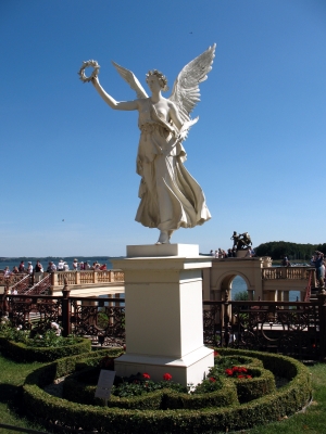 Schwerin Schlossgarten Statue