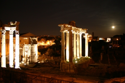 Forum Romanum bei Nacht
