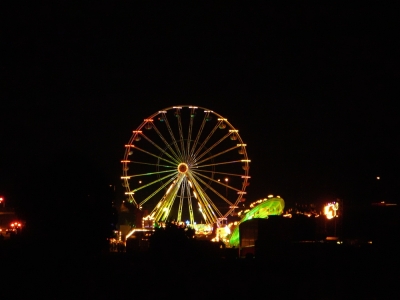 Volksfest bei Nacht
