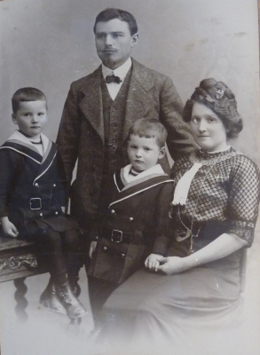 Familie (um 1900)