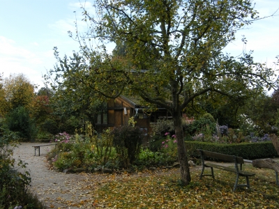Gartenhäuschen im Biogarten in Freiburg